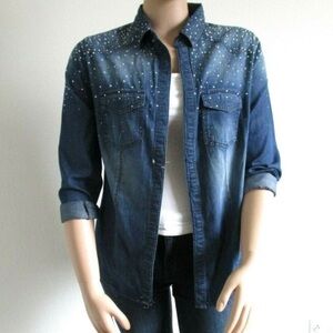 Seven7 Luxe Women's Cowboy Style Denim Stud Blouse Top Plus Size 14/16 NWT